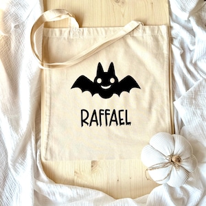 Stoffbeutel Personalisiert mit Namen, Fledermaus, Halloween, Süßes oder Saures, Schulbeutel, Sportbeutel, Geschenkidee zu jedem Anlass