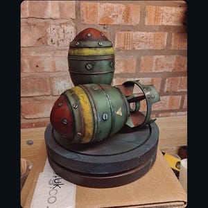 Fallout Mini Nuke Ausstellungsmodell