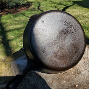 Vintage Wagner Ware Cast Iron Skillet