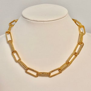 Bold Classic Link Design hochwertige vergoldete Halskette mit strukturiertem Finish.  Statement-Stück. Ohrhänger einzeln.  Geschenk für sie.  Jahrgang.