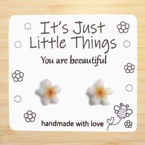 White Plumeria Earrings, Plumeria, Frangipani Earrings, Plumeria Earrings, Frangipani, Flower Earrings, Flower Jewelry, Plant Lady, Flowers.