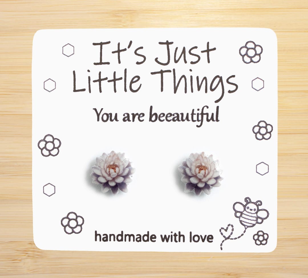 Lilly Flower Earring White