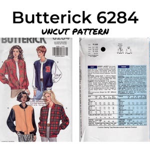 Könnte beinhalten: Ein unbeschnittenes Butterick 6284 Nähmuster für eine Jacke. Das Muster enthält Anweisungen und Größentabellen für die Größen 6-16. Das Muster zeigt drei verschiedene Jackenstile, darunter eine rot-schwarze Bomberjacke, eine blau-weiße Collegejacke und eine karierte Jacke.