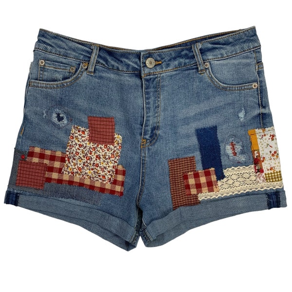 Patchwork Boho Denim Cuffed Jean Shorts Distressed Flower Womens Large Love Tree