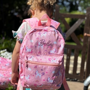 Sac à dos personnalisé Licorne pour fille | Sac pour chambre d'enfant avec nom personnalisé | Sac à dos pour enfants d'âge préscolaire et scolaire | Sac à dos rose licorne pour enfant | Livre pour tout-petits