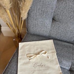 Luxury Baby Going Home Outfit Bag | Baby Shower Gift | Hospital Bag Organiser | Labour Essentials | Cotton Baby Bag | Social Media Pregnancy
