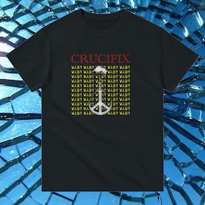 Crucifix war? - Heavyweight Unisex Crewneck T-shirt | Gildan® 5000 Black