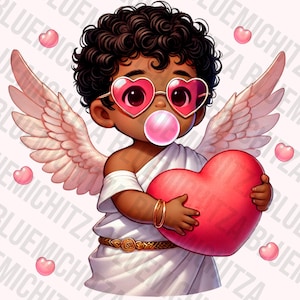 Peut inclure: Une illustration de dessin animé d'un cupidon à la peau brune, aux cheveux bruns bouclés et aux lunettes de soleil en forme de cœur rose. Le cupidon porte une tunique blanche et a des ailes d'ange. Le cupidon tient un grand cœur rose et souffle une bulle rose.