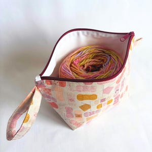 編み物、かぎ針編み、クロスステッチ、刺繍用の大型ジッパー付きウェッジプロジェクトバッグ | 毛糸収納ケース | 広々とした手芸用品バッグ | 毛糸玉