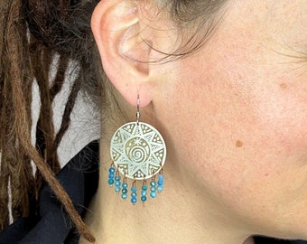 Kolczyki z apatytu dla kobiet, Metalowe wiszące kolczyki z kamieniami, Artystyczne kolczyki boho