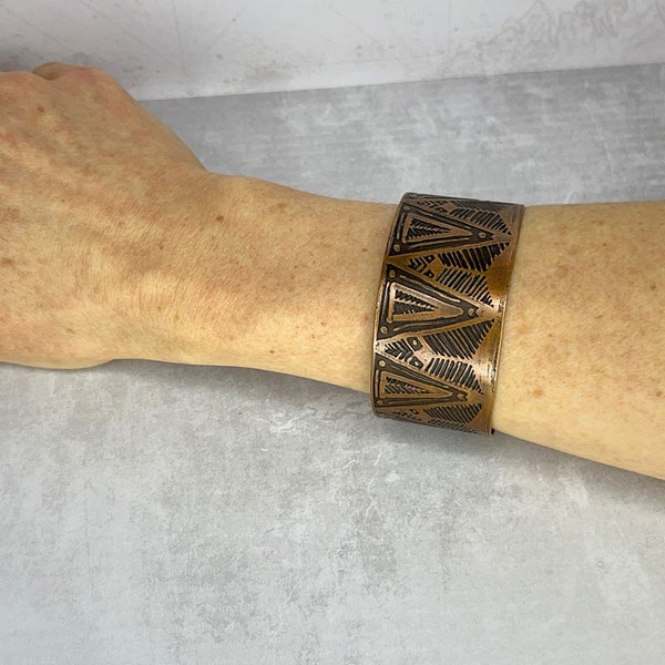 Unisex Ethnic cooper bracelet, Tribal inspired cuff for her or him, Artisanal Ethnic bracelet