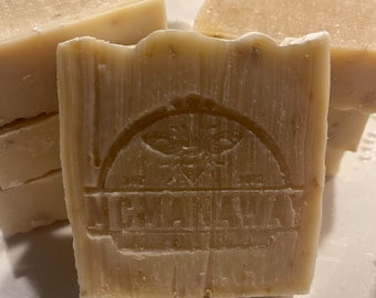 Oatmeal Honey Soap   Our local raw unfiltered honey   Non toxic  fragrance free