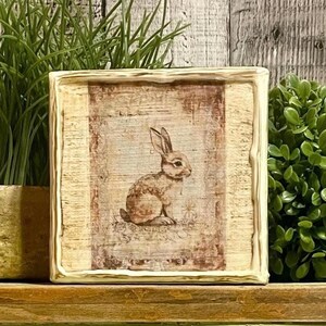 Primitive Bunny Easter Decor, Holiday Tray Styling, Vintage Spring Home Decore, Country Cottage Easter Farmhouse Decorator Gift, charming bunny with vintage style french country look for spring and Easter home table and tray decorating