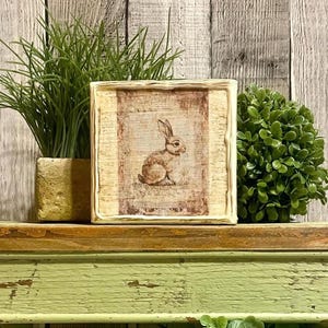 Primitive Bunny Easter Decor, Holiday Tray Styling, Vintage Spring Home Decore, Country Cottage Easter Farmhouse Decorator Gift, charming bunny with vintage style french country look for spring and Easter home table and tray decorating