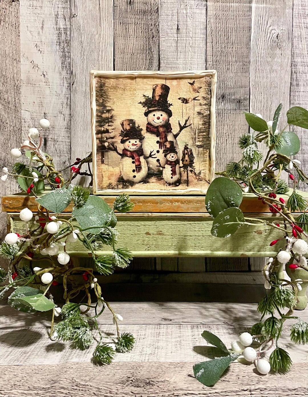 Snowman Christmas Decorating, Vintage Style Holiday Winter Home Decore Snowman Christmas Decorating, Vintage Style Holiday Winter Home Decore