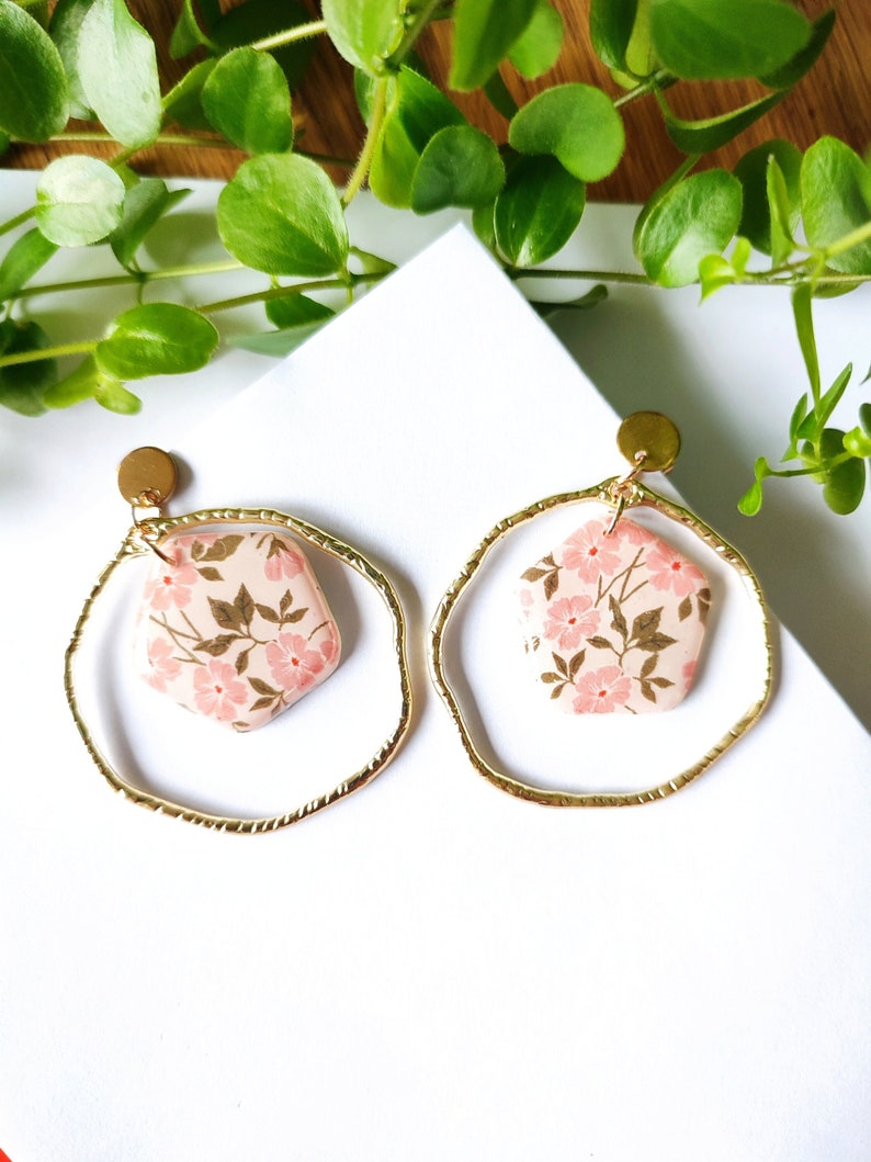Polymer clay earrings, pink, floral patterns Modèle 3