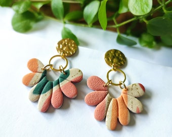 Boucles d'oreilles en argile polymère, Corail, beige, vert