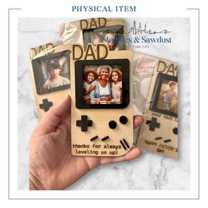 Personalized Gamer Photo Frame: Engraved Wood, Retro Console - Father's Day Gift