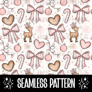 Può includere: Uno schema senza cuciture con elementi natalizi rosa e marroni su uno sfondo bianco. Lo schema include renne, fiocchi, bastoncini di zucchero, ornamenti, cuori e stelle. Il testo "SEAMLESS PATTERN" è nella parte inferiore dell'immagine.