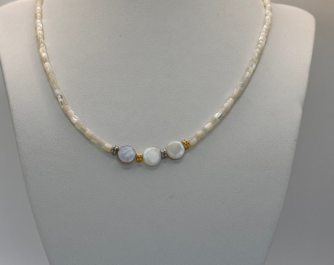 Mother of Pearls Whisper Necklace