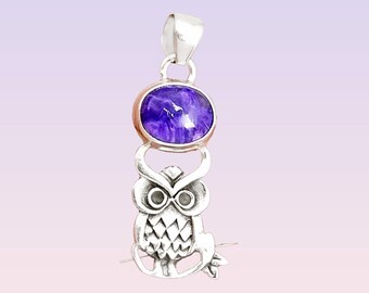 Colgante de búho morado de charoita