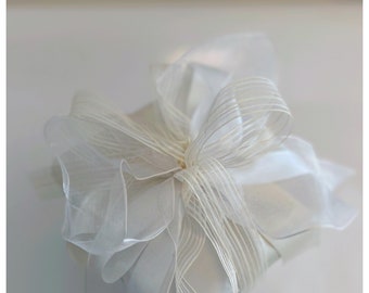 Large Box Luxury White Gift Wrap Kit