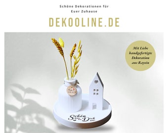 Rundes Tablett mit dem Schriftzug "Schön, dass es dich gibt", geriffelte Deko-Vase, Lichthaus aus Raysin