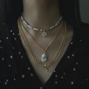 Bamboo Shaped Pearl Choker Baroque Pearl Choker Daisy Pendant Choker Wedding Necklace Bridal Necklace Statement Necklace Anniversary Gift