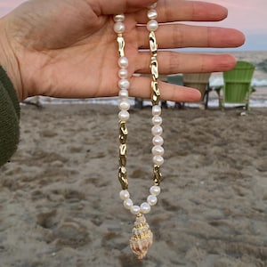 Shell Pendant Necklace Baroque Pearl Necklace Irregular Pearl Necklace Wedding Necklace Bride Necklace Summer Necklace Boho Necklace