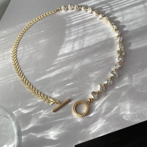 Half Pearl Half Chain Necklace Modern Baroque Pearl Necklace Necklace Bridal Necklace Wedding Necklace Fancy Necklace Chunky Pearl Necklace