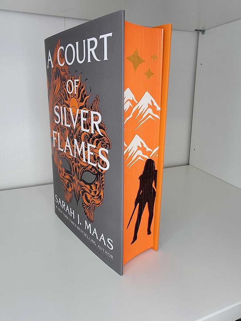 A Court of Thorns & Roses Sprayed Edge Book Set by Sarah J Mass ...