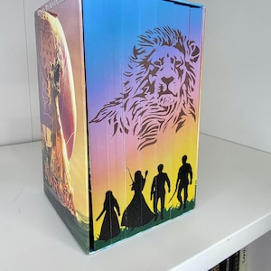 Chronicles of Narnia sprayed edges book set, stenciled edges, special edition book, book merch, fore edge painting, painted edges, bookish