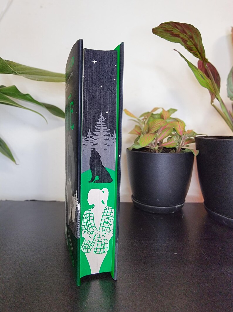 Mate by Ali Hazelwood Sprayed Edges Book, Stenciled Edges, Special ...