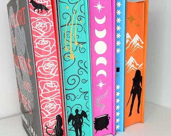 Juego de libros de Una Corte de Rosas y Espinas con bordes pintados, bordes decorados con plantillas, libros de edición especial, decoración literaria, bordes pintados a medida.