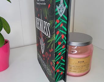 Libro con bordes pintados con aerosol, bordes con plantillas, pintura en el canto, libros de edición especial, decoración literaria, bordes pintados con aerosol personalizados, artículos de merchandising literario