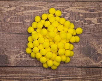 10 mm Yellow Pom Poms - 100 ct