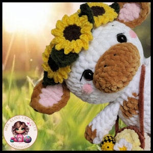 Honey Moo Sunflower Cow Plushie: Chubby Milky Vaquita; Honey Bee Satchel Bag; Flowers; Bee; Soft Handmade Amigurumi Gift Idea, Farm Animals