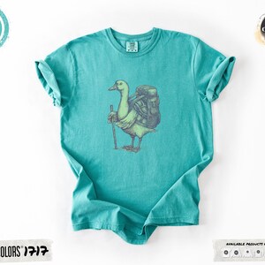 Comfort Colors® Funny Goose Hiking T-Shirt Quirky Animal Nature Tee for Outdoorsy People Silly Goose with Backpack Cottagecore Adventure Tee