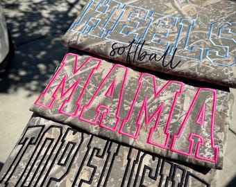 Personalisierte Camouflage-Glitzer-Teamkleidung, Jagdgeschenk, Uni-Shirt mit individuellem Namen, Deadwood-Muster, Camouflage-Kleidung, College-Studentinnenverbindung