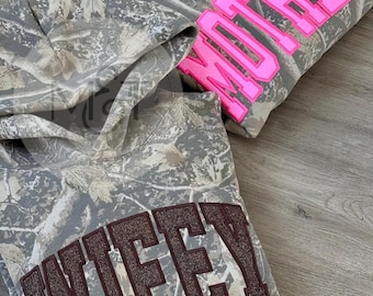 Personlig kamouflage med glittertext, jaktkläder, present till mamma, anpassat namn, Deadtree-mönster, kamouflagekläder, födelsedagspresent, fru