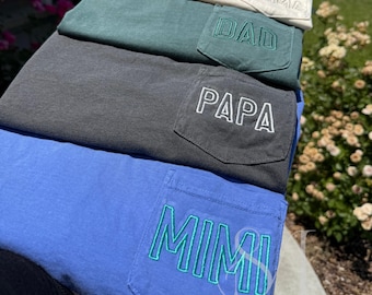 Personlig Comfort Colors Pocket T-shirt: Broderad namntröja