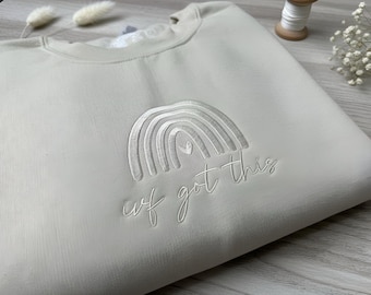 Sudadera arcoíris bordada de FIV: Apoyo en el camino de la fertilidad
