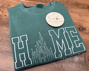 Hemslottröja, broderad magiskt inspirerad rund hals, specialdesignad tröja, familjetröja i park, 1/4 dragkedja