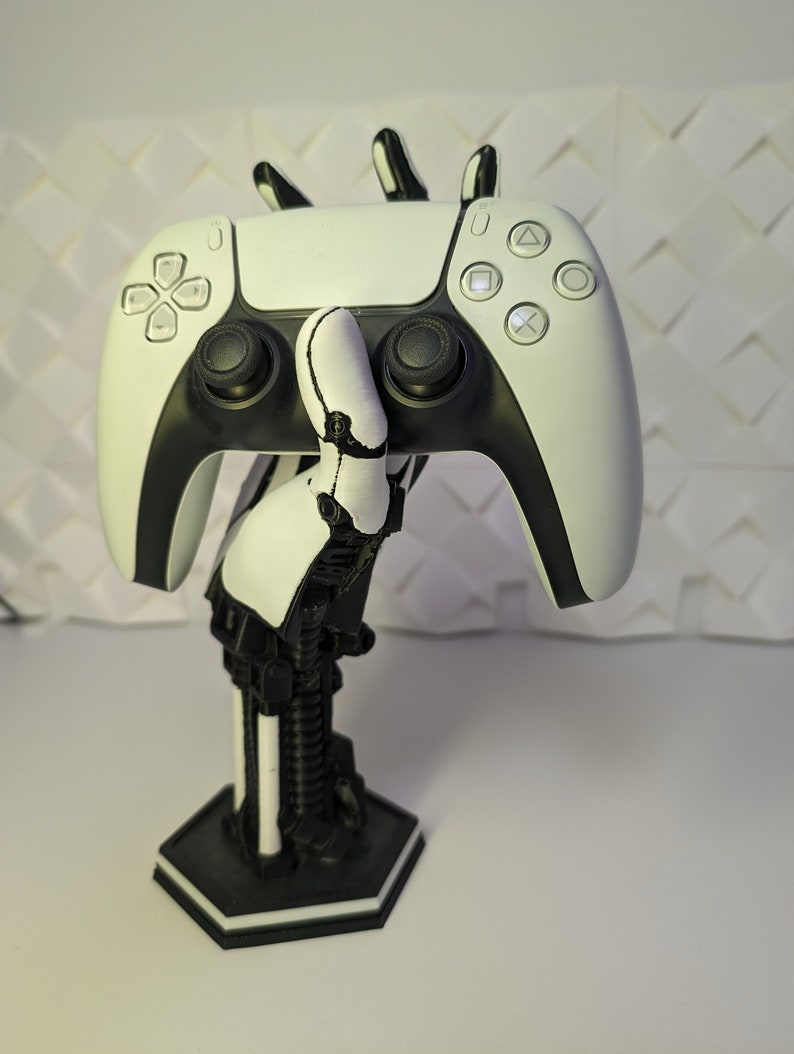 Futuristic Robot Hand Console Controller Holder Sci-Fi Gaming Setup Companion image 3