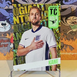 Harry Kane "Holo Giant" Panini Top Class 24/25. England. Soccer card. Combined shipping. Read info.