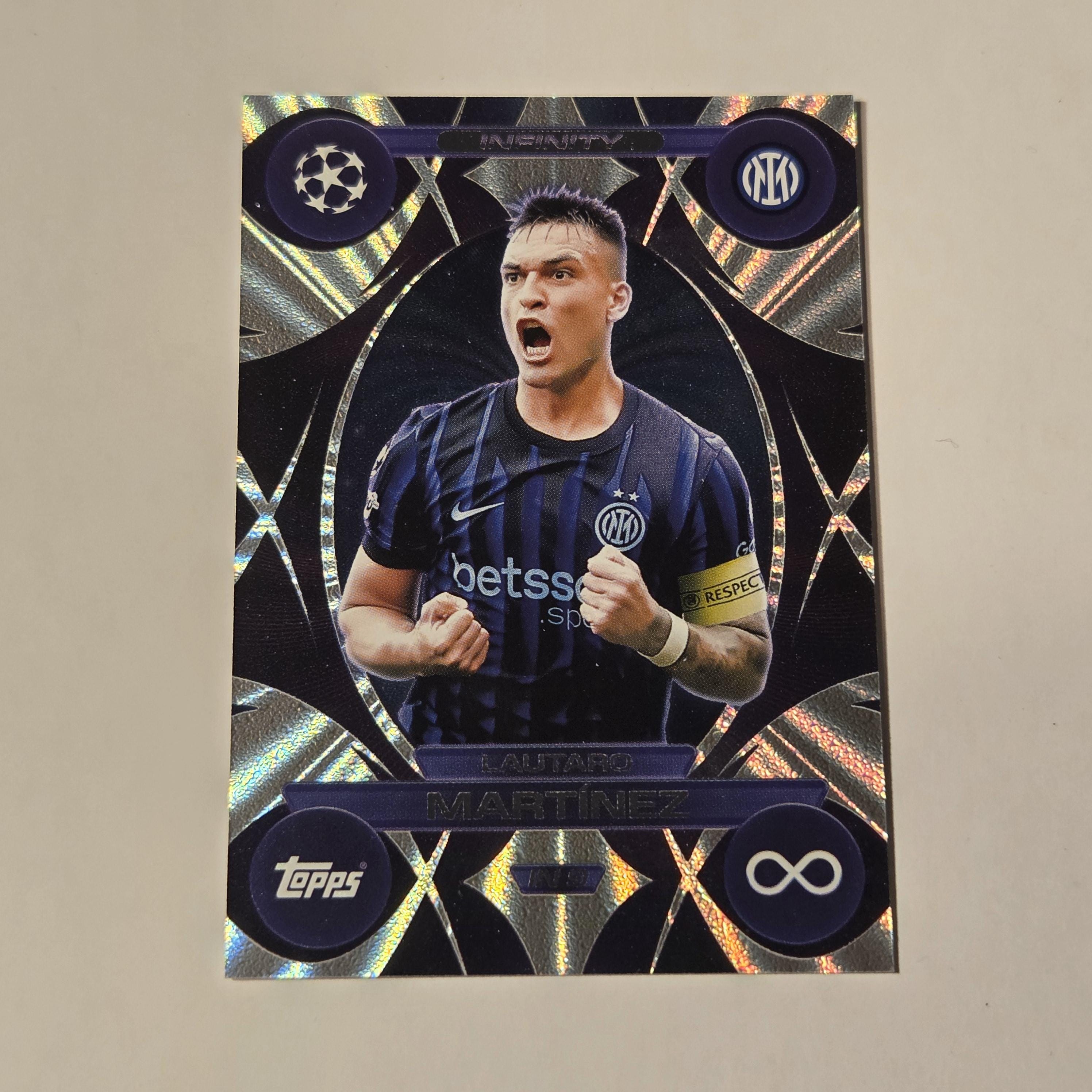 ラウタロ・マルティネス「インフィニティ」Topps Match Attax 25/26