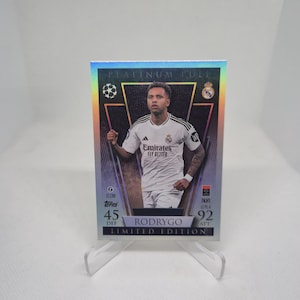 Rodrygo « Platinum Pull Edition », nouveau Topps Match Attax 2024/2025. Real Madrid. Carte de football. Expédition combinée. Lisez les informations.