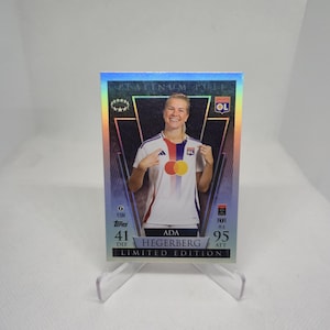Ada Hegerberg « Platinum Pull Edition », nouveau Topps Match Attax 2024/2025. Lyonnais. Norvège. Carte de football. Expédition combinée. Lisez les informations.