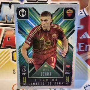 Artem Dovbyk « X-Factor Limited », nouvelle taxe Topps Match supplémentaire 2024/2025. Carte de football. Carte à collectionner. Expédition combinée. Lisez les informations.