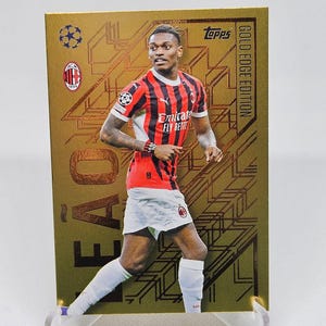 Rafael Leao « Gold Edge Edition », nouveau Topps Match Attax 2024/2025. Carte de football. Carte à collectionner. Expédition combinée. Lisez les informations.